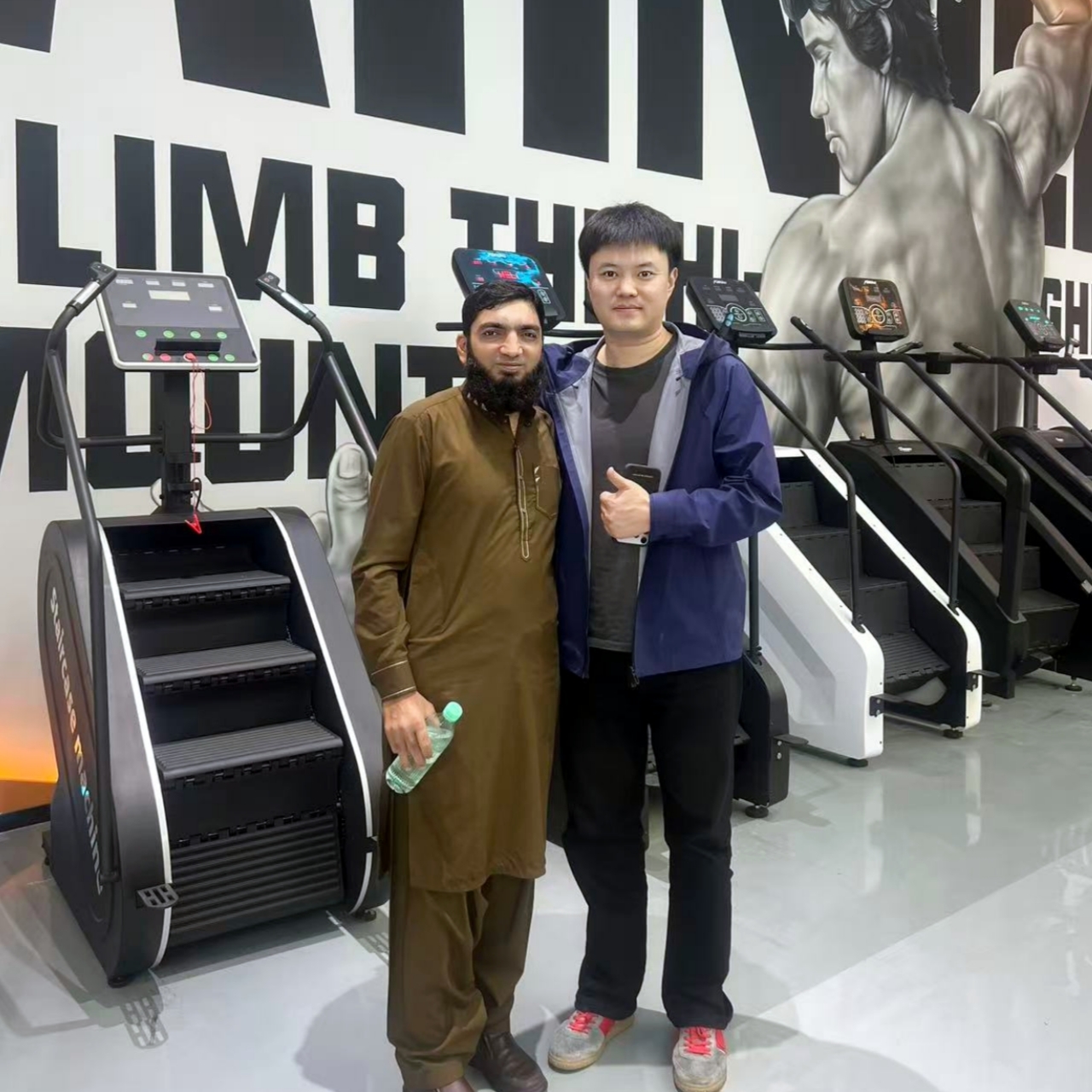 yingruis Fitness Equipment Technology Co., Ltd. a finalizat cu succes comanda a 30 de benzi de alergare curbate pentru clienții pakistanezi